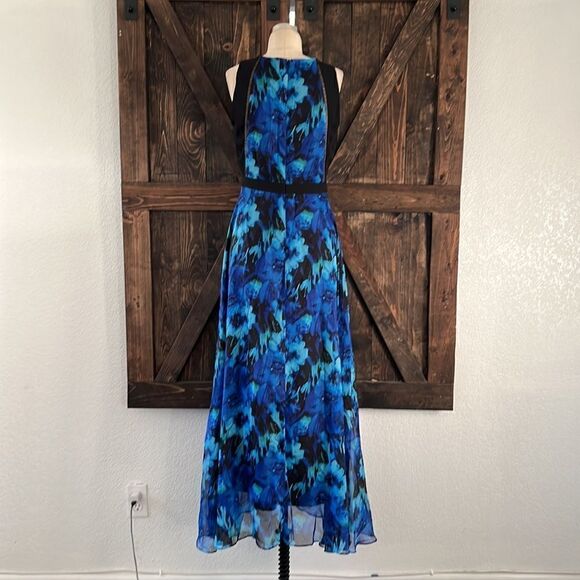 Too tang maxi floral blue floral sleeveless dress Sz- Medium - Picture 6 of 11